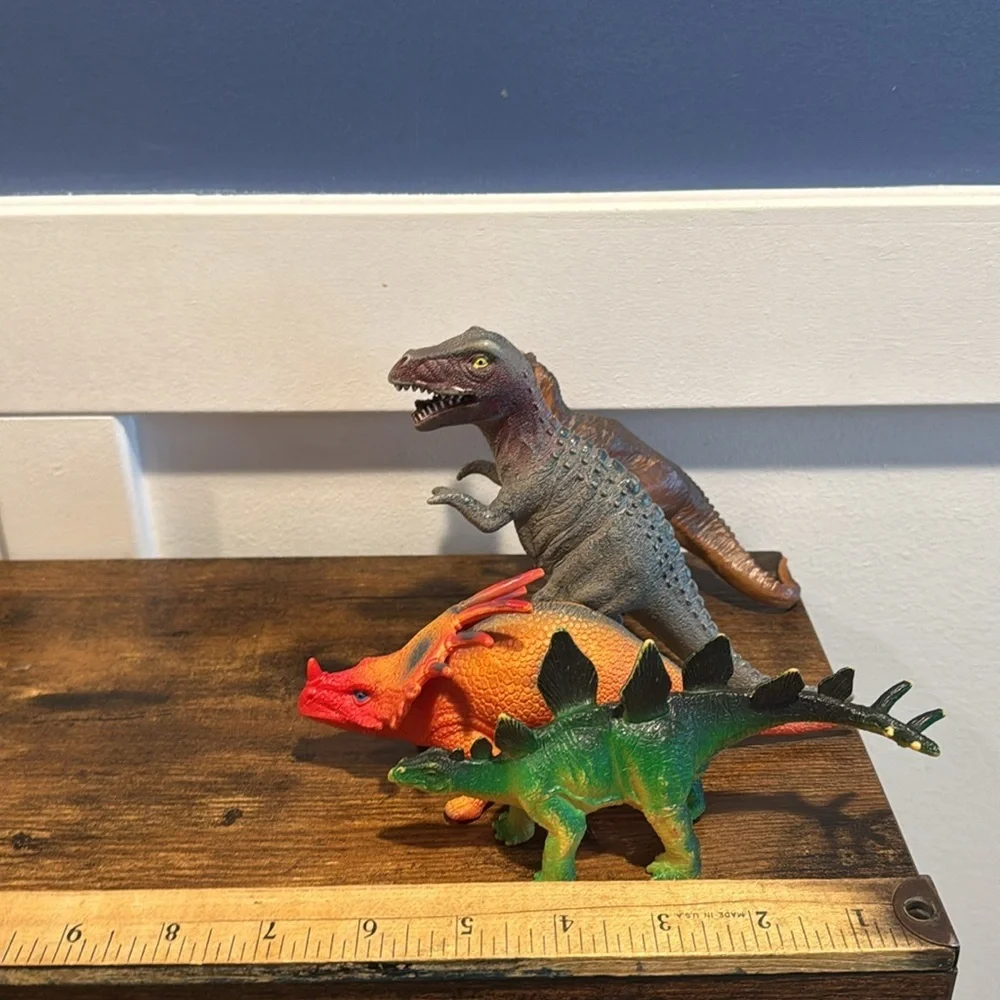 Plastic Dino Lot